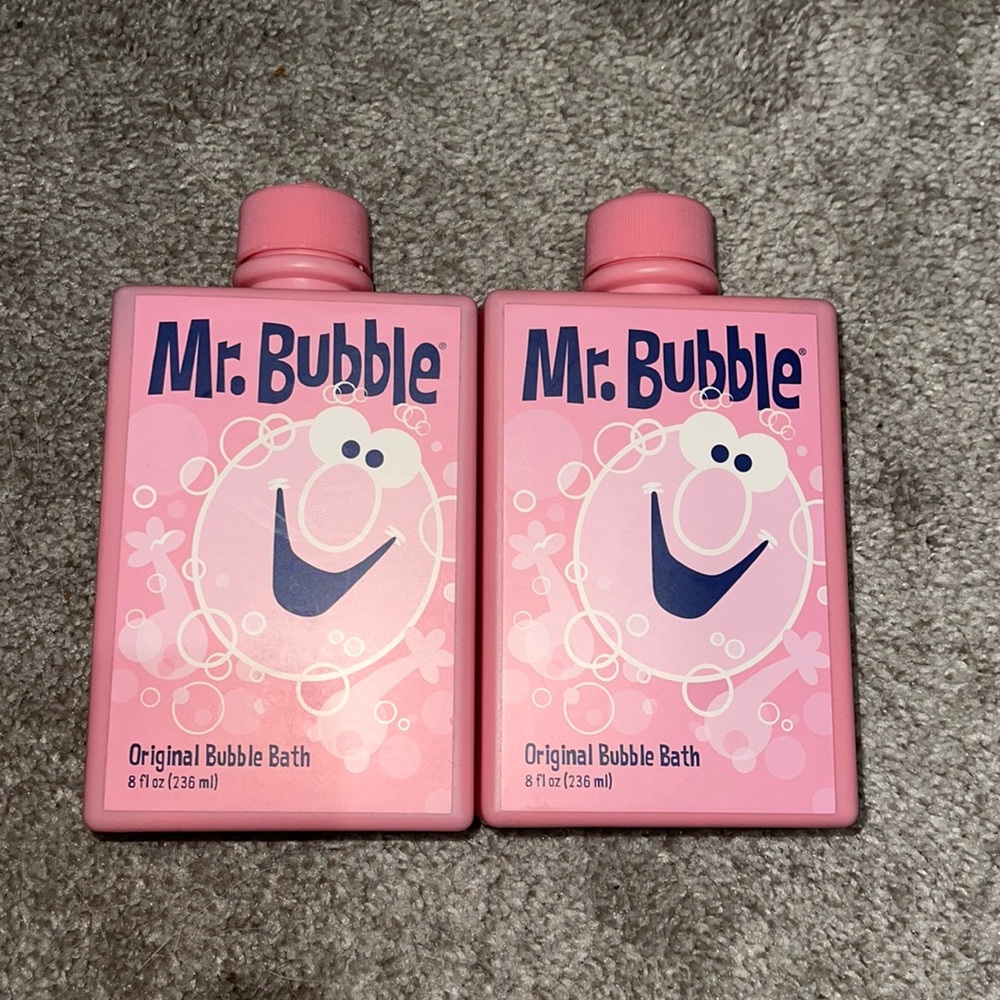 (2) New Sealed Mr. Bubble 8oz Bottles. Retro Design!